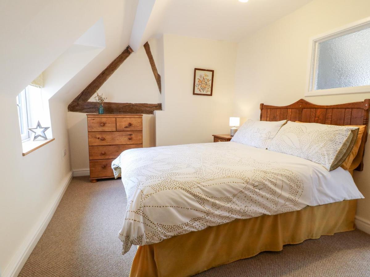 Tolldish Holiday home